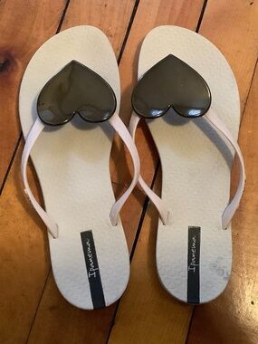 🌸 Ipanema Heart Flip Flops 8